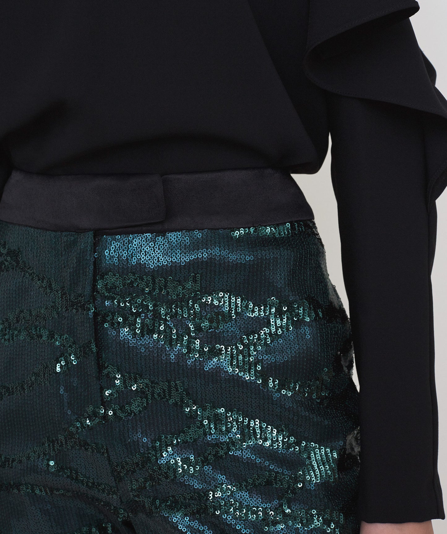 Outline London Womens The Lennox Trousers in Green