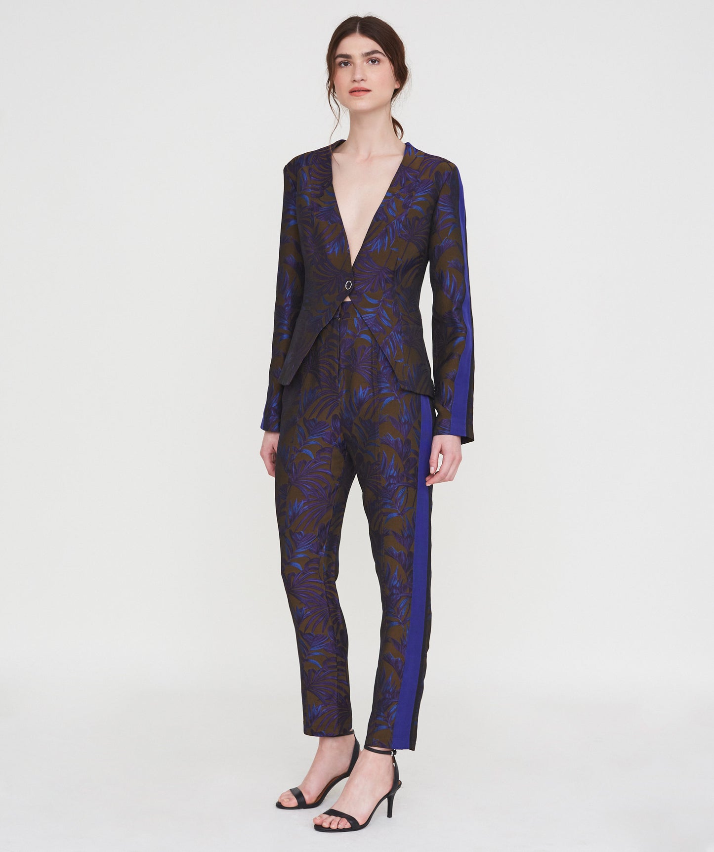 Outline London Womens Maygrove Jacket in Floral